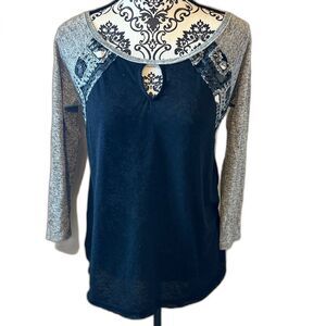 Miss Me Black and Gray Keyhole Blouse